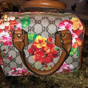 Women’s small purse